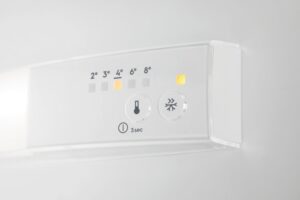 aeg-frigorifico-1p-osf6i82ef-nevera-combi-integrado-111-l-e-blanco