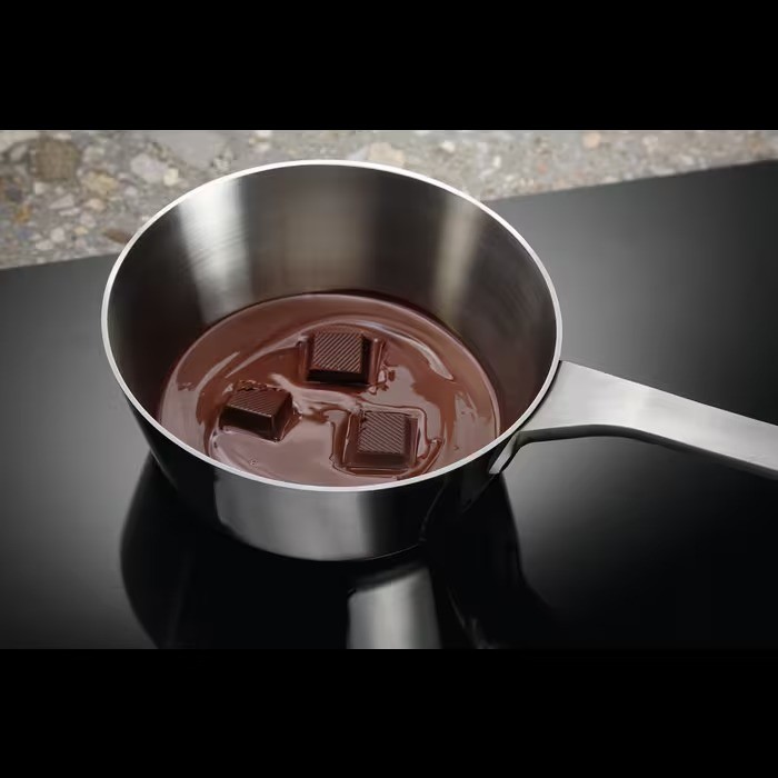 Electrolux Placa Inducción EIT60342 60cm 3 Zonas Táctil Negra - Imagen 3