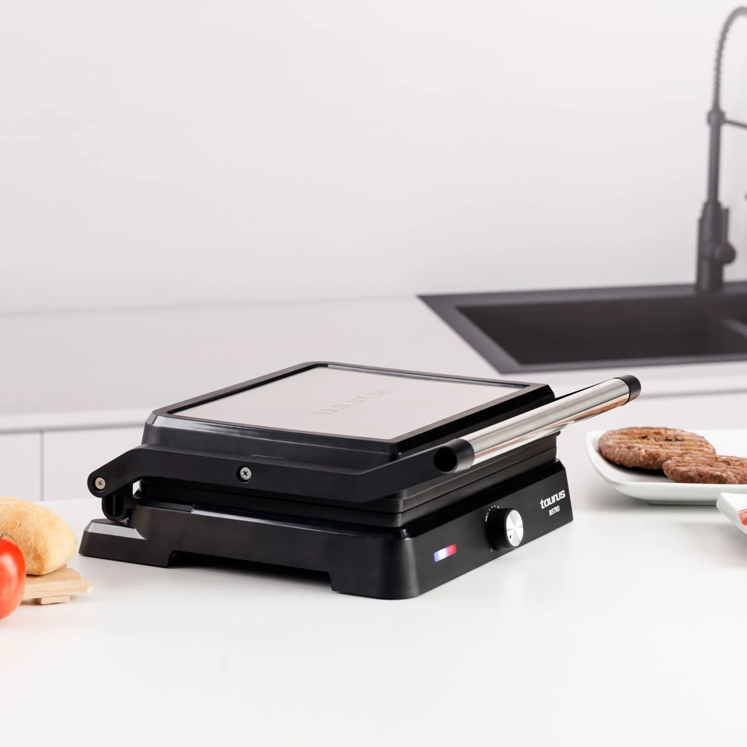 TAURUS GRILL BISTRO 2600W APERTURA 180 (GR2400X) - Imagen 4