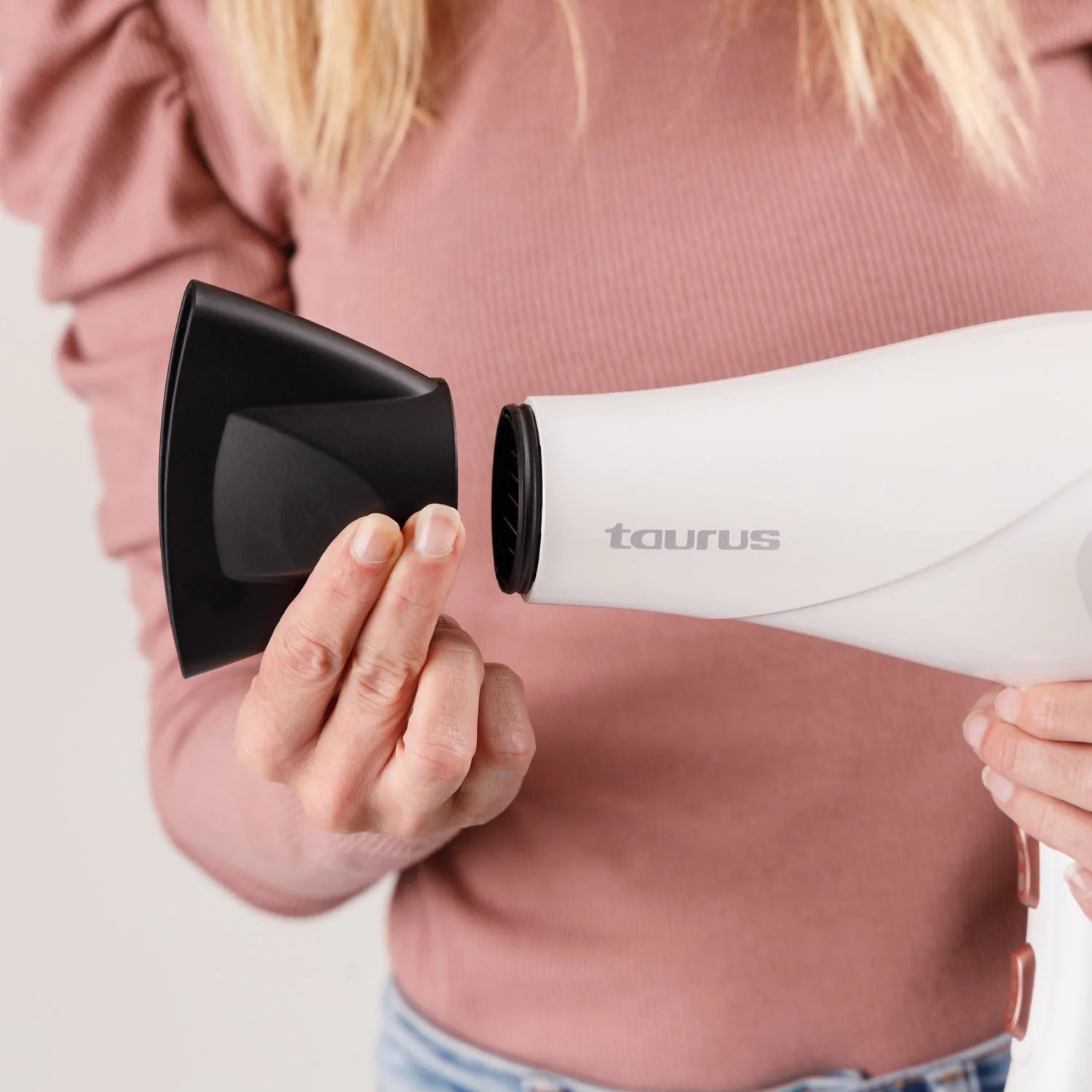 TAURUS SECADOR FASHION 2600 IONIC MOTOR AC GRIS (HD2601I) - Imagen 5