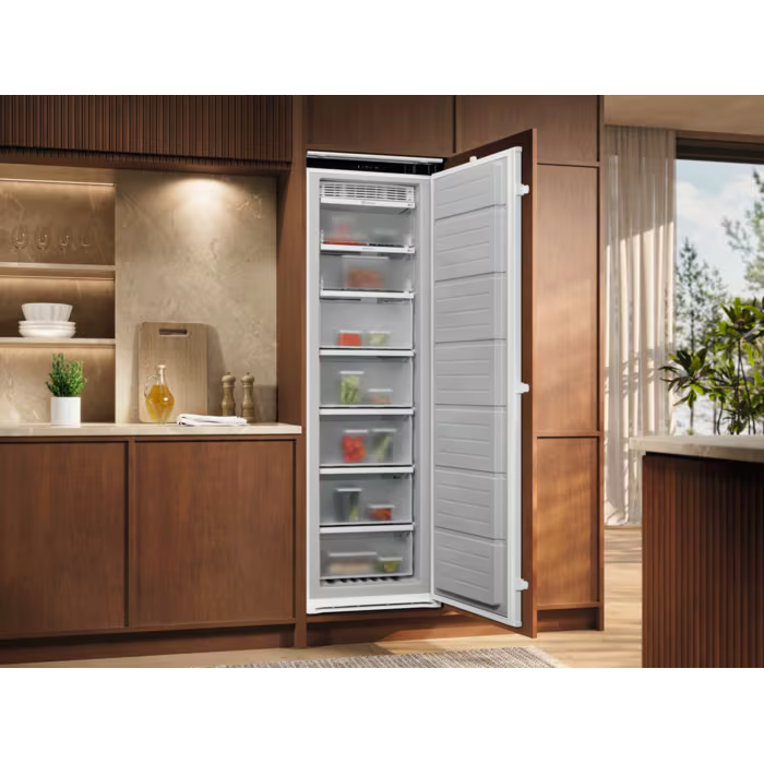Electrolux Congelador Vertical Integrable EUN7NE18S NoFrost 212L Clase E - Imagen 5