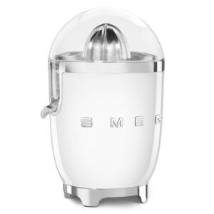 smeg-exprimidor-cjf11wheu-70w-blanco-retro-anos-50-aluminio-fundido-acero-inox-1