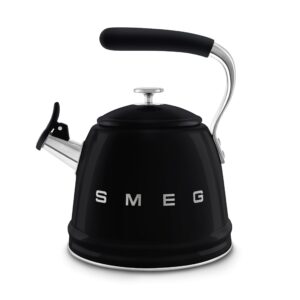 smeg-hervidor-wkf01bl-whistling-kettle-50s-style-inoxnegro-23-l-1-scaled