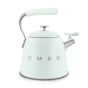smeg-hervidor-wkf01pg-whistling-kettle-pastel-green-23-l-50s-style-2-scaled