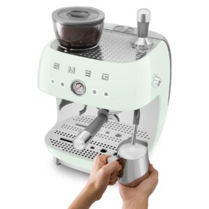 smeg-maquina-espresso-manual-egf03pgeu-con-molino-integrado-pastel-green-24-l-50s-style-20-bar-8
